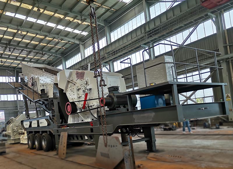 Mobile impact crusher